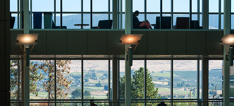 Sweeping vistas of the Okanagan Valley greet students studying on the bridges connecting classroom and office towers of the Engineering, Education and Management building at UBC’s Okanagan campus. Martin Dee Photograph
