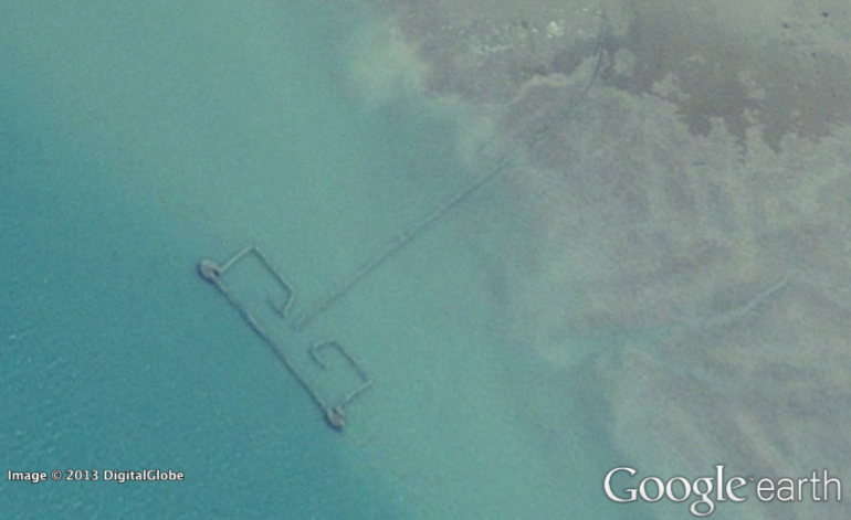 Google Earth images to estimate the number of fishing weirs along the Persian Gulf coast.