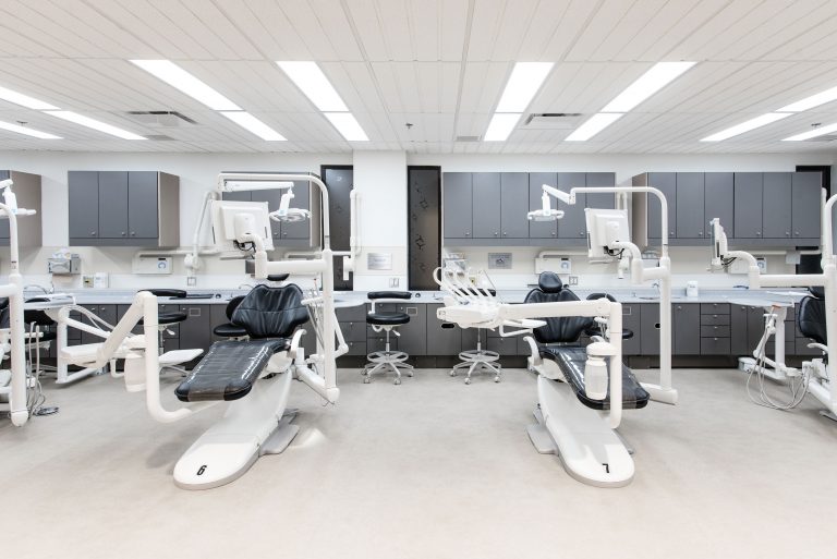 Dentists and students to learn together at UBC clinic made possible by $1.8M donation