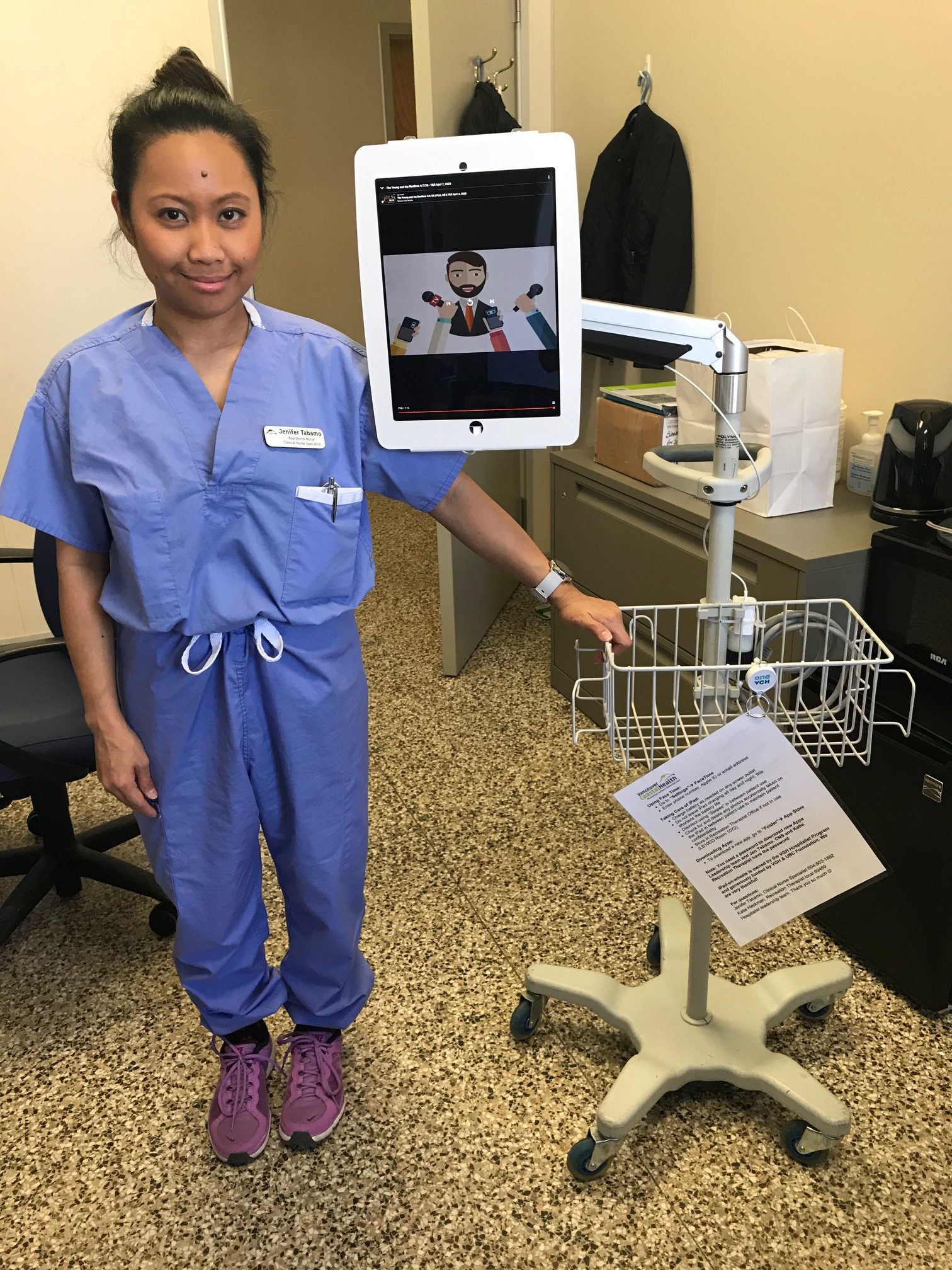 iPads-on-wheels connects hospitalized COVID-19 patients with loved ones