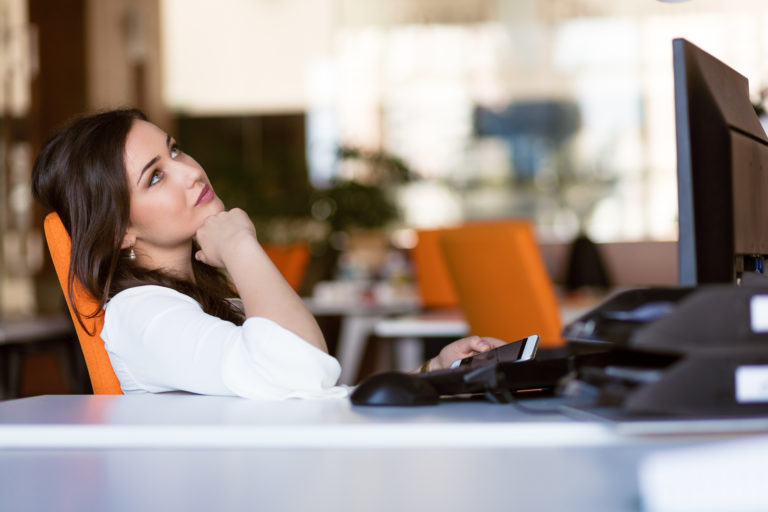 Get it over with, or procrastinate? New research explores our decision-making process