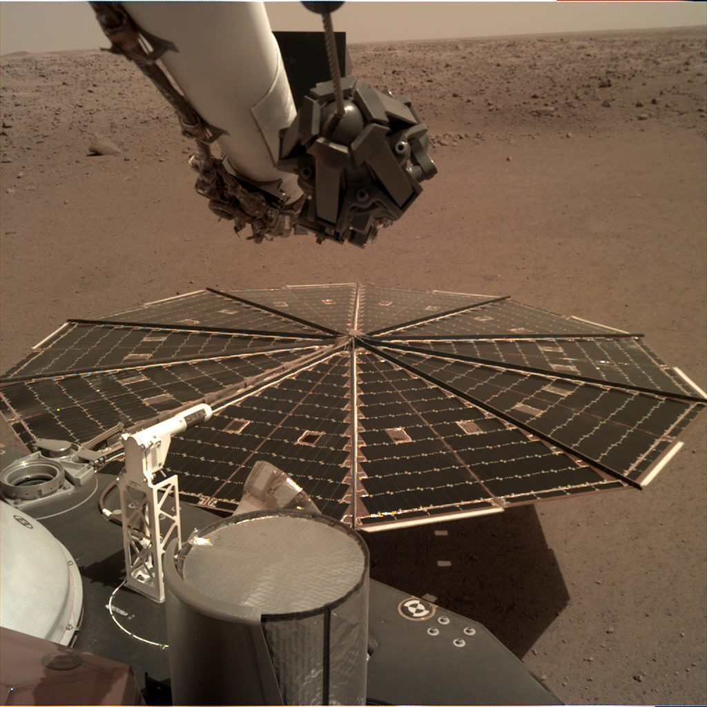 InSight Images a Solar Panel