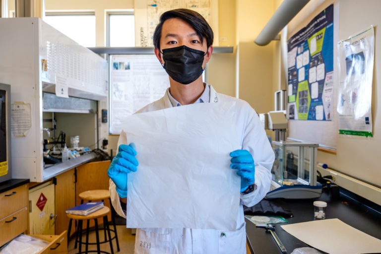 UBC researcher creates wood-based alternative to single-use plastic