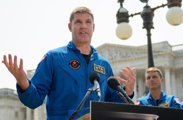 Ask Canadian Space Agency astronaut Jeremy Hansen your questions about going to the Moon