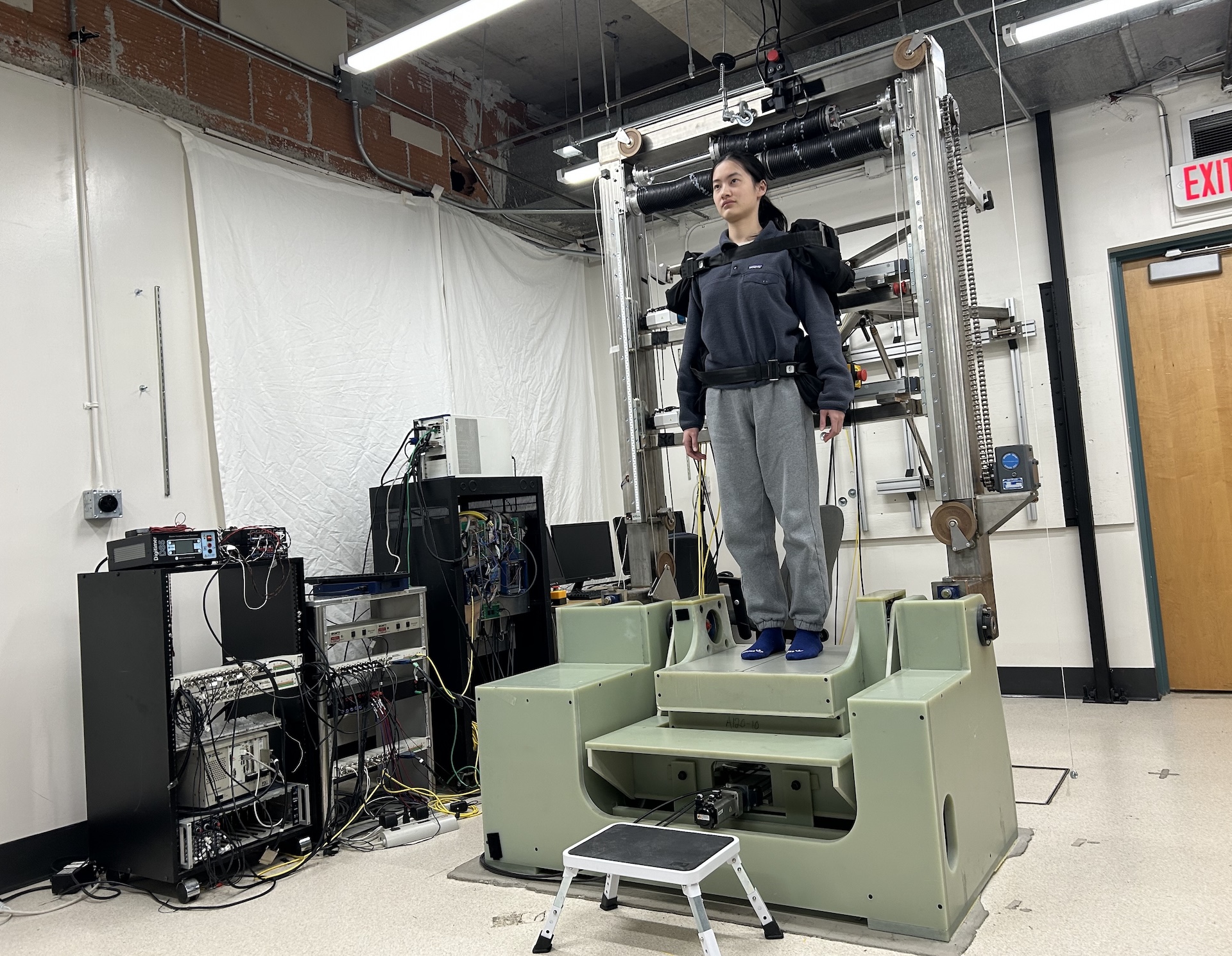 UBC ‘body-swap’ robot helps reveal how the brain keeps us upright