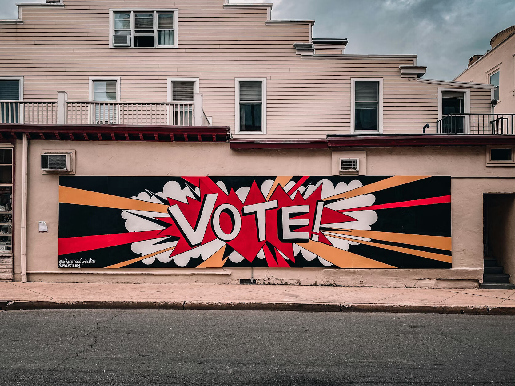 AI swarms could hijack democracy—without anyone noticing